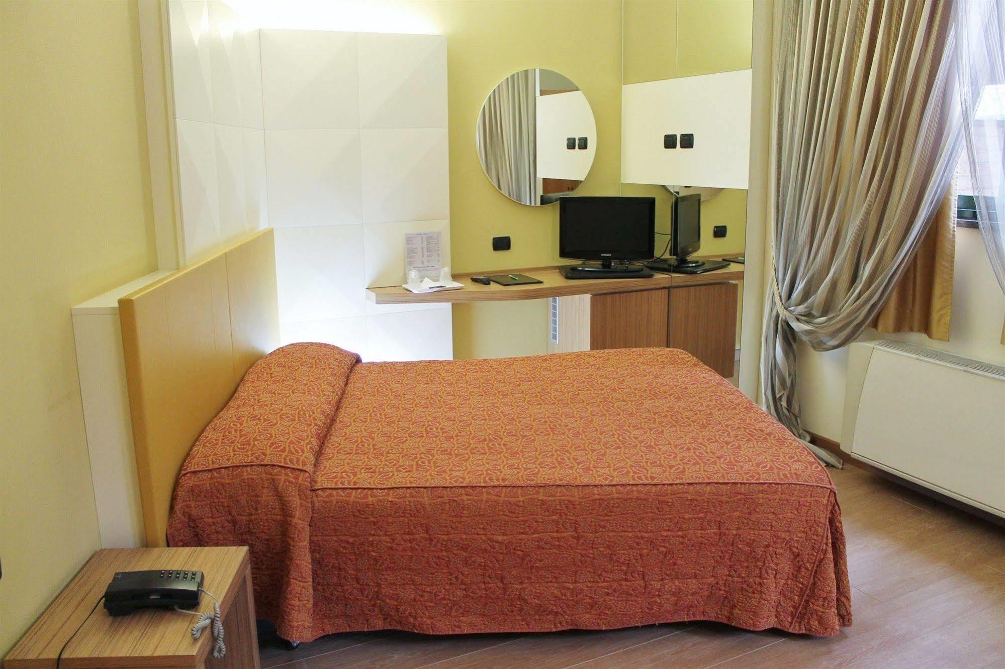 Hotel Motel Futura Paderno Dugnano Zewnętrze zdjęcie
